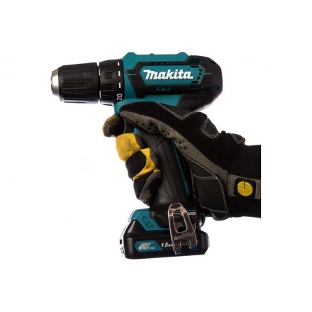 Дрель-шуруповерт аккумуляторная Makita DF333DAX13 + набор бит D-31756 Дрель-шуруповерт аккумуляторная Makita DF333DAX13 + набор бит D-31756