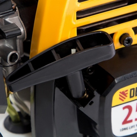 Триммер бензиновый DR-25, 25 см3, неразъемная штанга, состоит из 2 частей Denzel Триммер бензиновый DR-25, 25 см3, неразъемная штанга, состоит из 2 частей Denzel