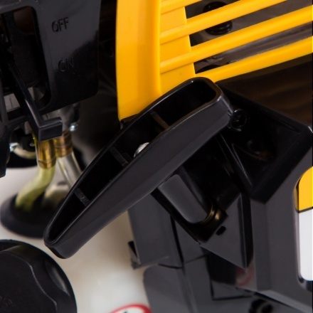 Триммер бензиновый DR-33S, 33 см3, разъемная штанга, состоит из 2 частей Denzel Триммер бензиновый DR-33S, 33 см3, разъемная штанга, состоит из 2 частей Denzel