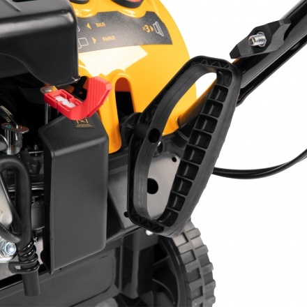 Бензиновая снегоуборочная машина Denzel SB 460 Бензиновая снегоуборочная машина Denzel SB 460