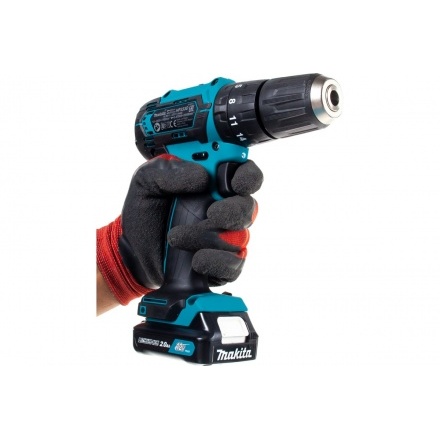 Дрель-шуруповерт аккумуляторная Makita HP333DWAE Дрель-шуруповерт аккумуляторная Makita HP333DWAE