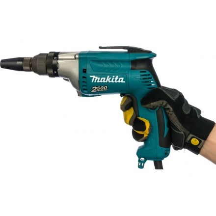 Шуруповерт сетевой Makita FS2700 для гипсокартона Шуруповерт сетевой Makita FS2700 для гипсокартона
