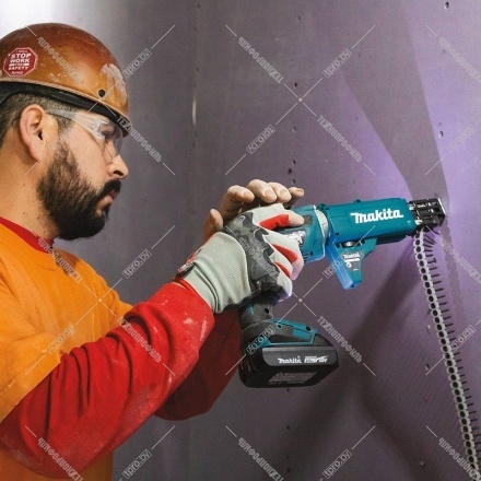 Шуруповерт аккумуляторный Makita DFS452Z Шуруповерт аккумуляторный Makita DFS452Z