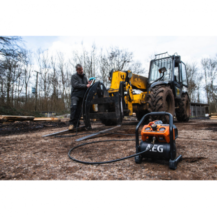 Воздушный компрессор AEG Powertools BK18-38BL-0 (4935471201) Воздушный компрессор AEG Powertools BK18-38BL-0 (4935471201)