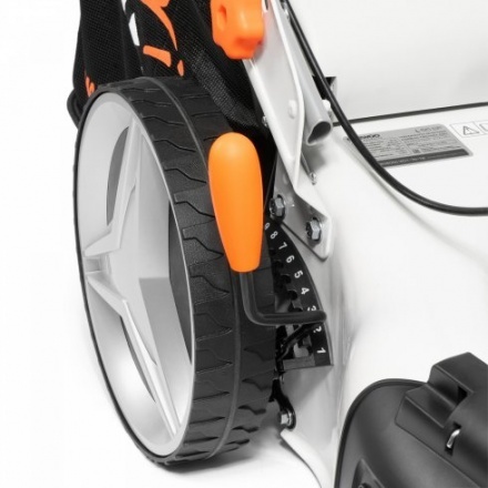 Газонокосилка бензиновая Daewoo Power L 50SP Газонокосилка бензиновая Daewoo Power L 50SP