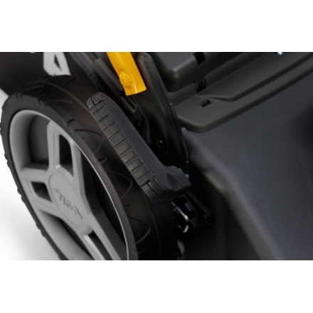 Газонокосилка бензиновая Stiga Combi 748 S Газонокосилка бензиновая Stiga Combi 748 S