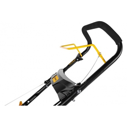 Газонокосилка бензиновая Champion LM4215 Газонокосилка бензиновая Champion LM4215