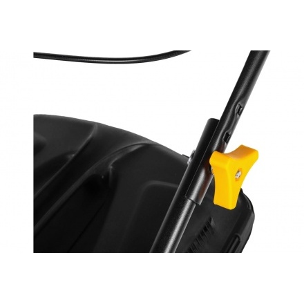 Газонокосилка бензиновая Champion LM4215 Газонокосилка бензиновая Champion LM4215