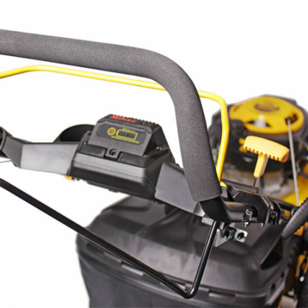 Газонокосилка бензиновая Champion LM5346E Газонокосилка бензиновая Champion LM5346E