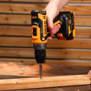 Аккумуляторная дрель-шуруповерт Deko DKCD20V Аккумуляторная дрель-шуруповерт Deko DKCD20V