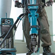 Профессиональный отбойный молоток Makita HM1802