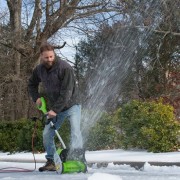 Снегоуборщик аккумуляторный Greenworks GD40SSK2 40V (с АКБ 2Ач и ЗУ)