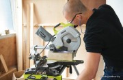 Торцовочная пила Ryobi EMS254L