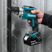 Шуруповерт аккумуляторный Makita DFS452Z