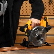 Пила циркулярная аккумуляторная DEKO DKCS20 Laser