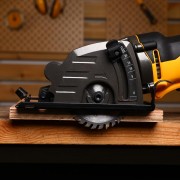 Пила циркулярная мини DEKO DKCS1000